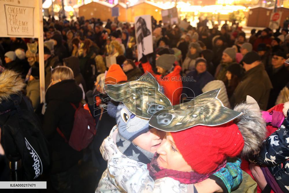 Protest against plan for mass shooting of wild boars