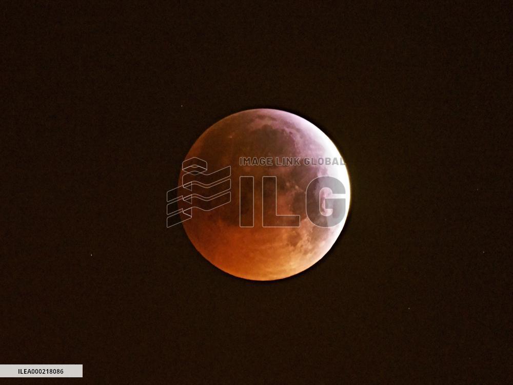 Moon eclipse