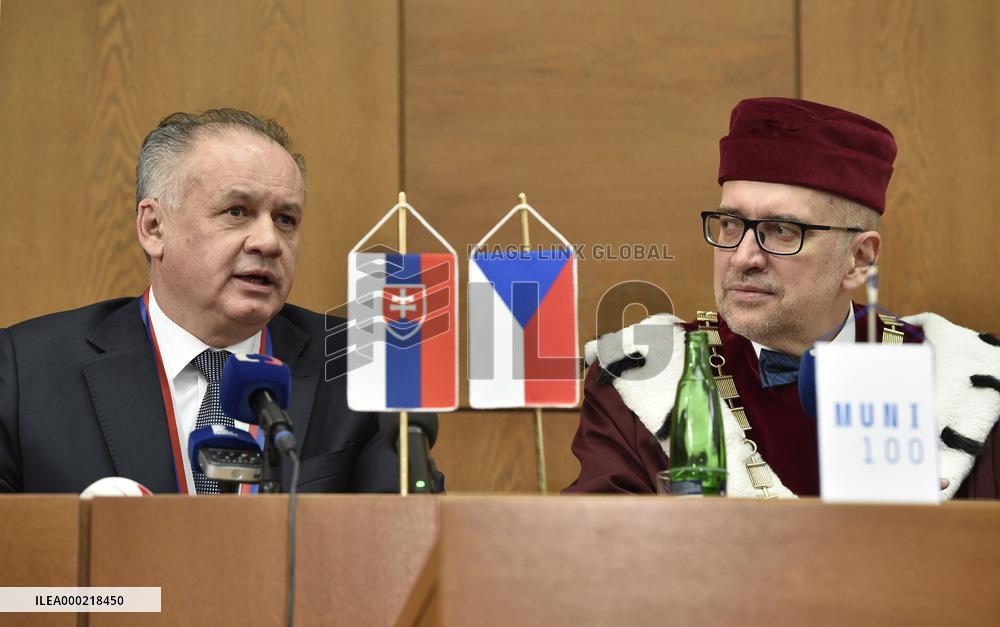 ANDREJ KISKA, MIKULAS BEK