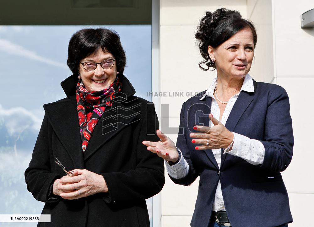 Eva Zazimalova, Eva Bartova