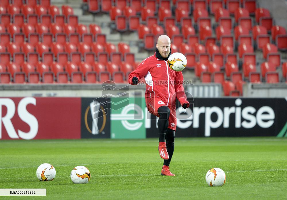Miroslav Stoch, training