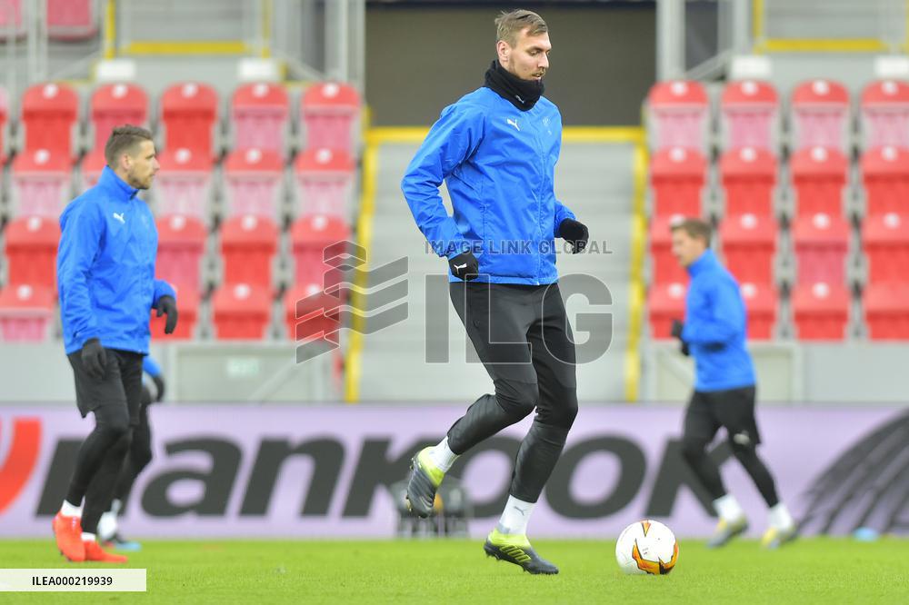 Tomas Chory, training