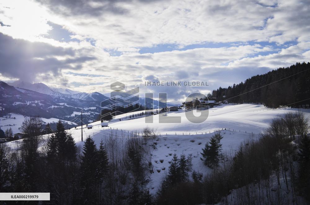 Mitterberg-Sankt Martin municipality, winter, snow, view on River Enns valley