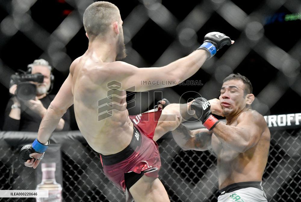 Ismail Naurdiev, Michel Prazeres