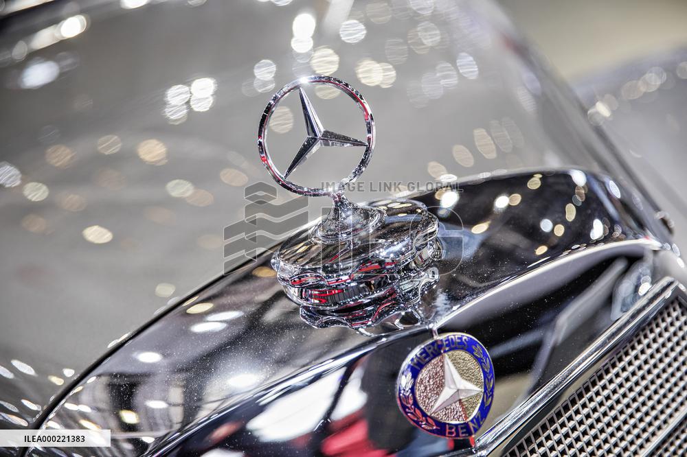 Mercedes-Benz 300 SC