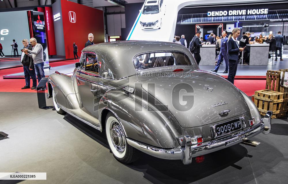 Mercedes-Benz 300 S