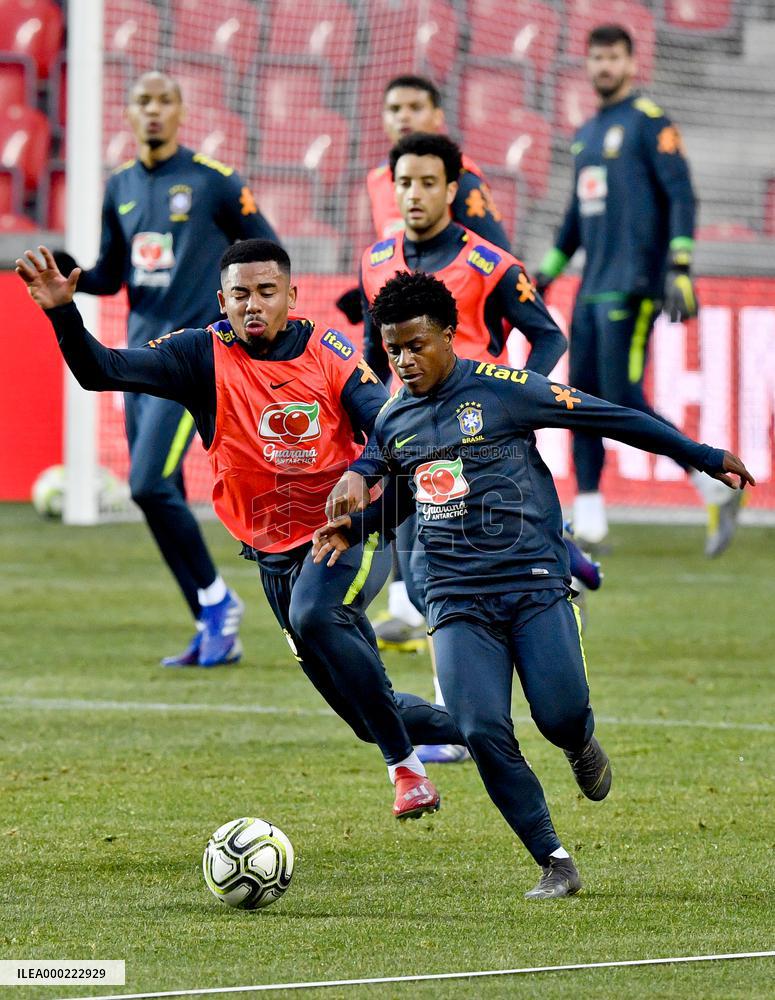 GABRIEL JESUS, LUCAS SANTOS