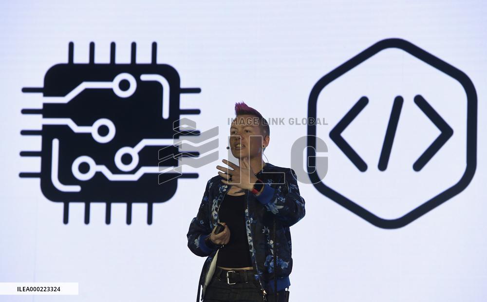 Anita Schjolll Brede, SingularityU Czech Summit