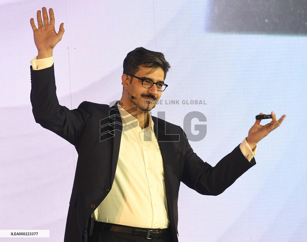 Amin Toufani, SingularityU Czech Summit