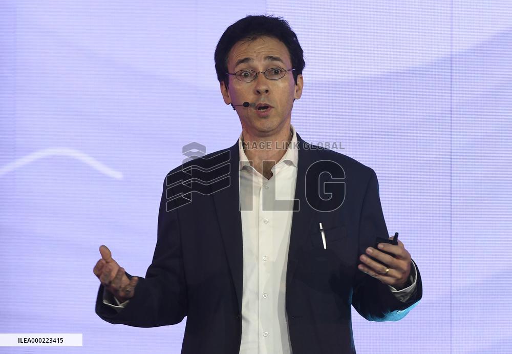 TADDY BLECHER, SingularityU Czech Summit