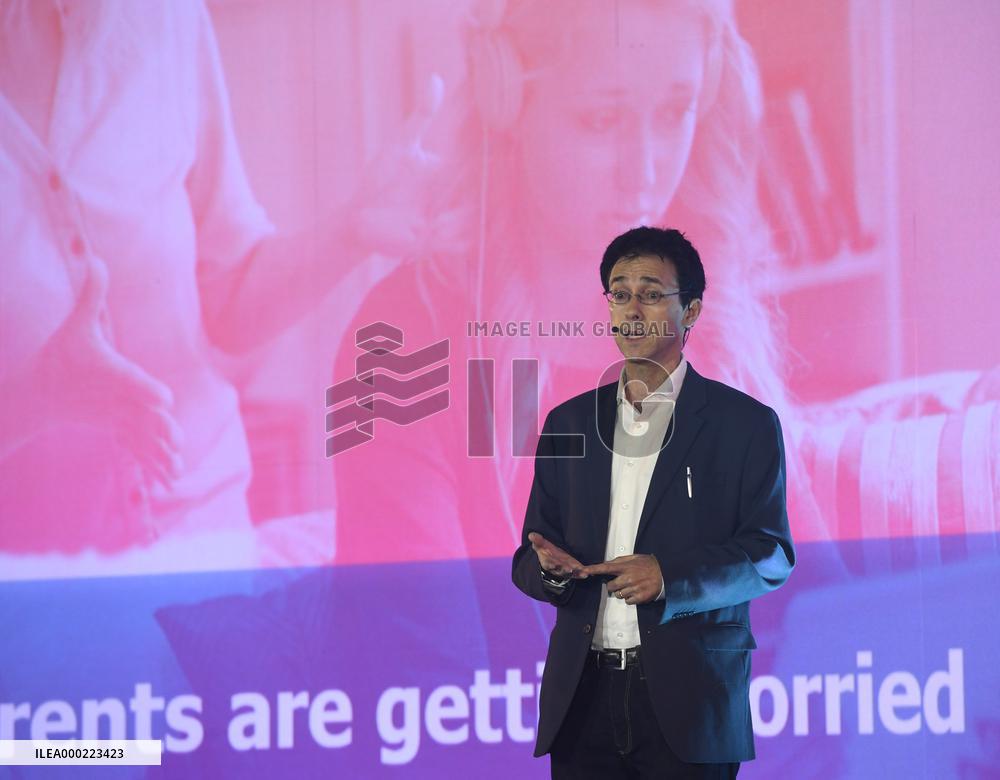 Taddy Blecher, SingularityU Czech Summit