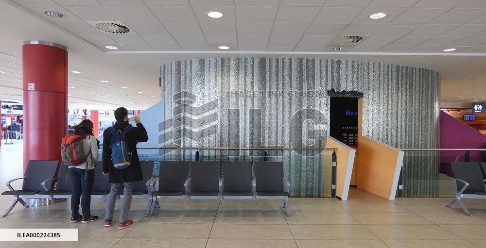 Installation Forum Havlum, Prague Airport