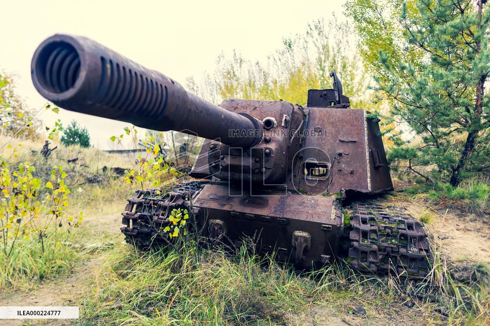 Chernobyl zone, restricted territory, Soviet tank destroyer ISU 152, assault gun