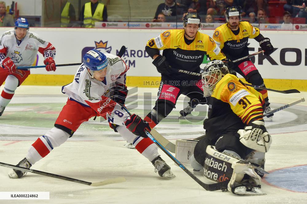 Rudolf Cerveny, David Tomasek, Stefan Loibl, Niklas Treutle, Marco Nowak