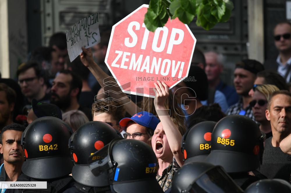 protest against the rally against dictate of the European Union, organised by SPD