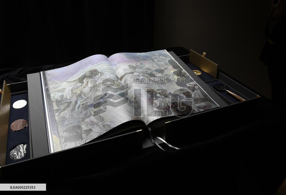 The Slav Epic, epos book