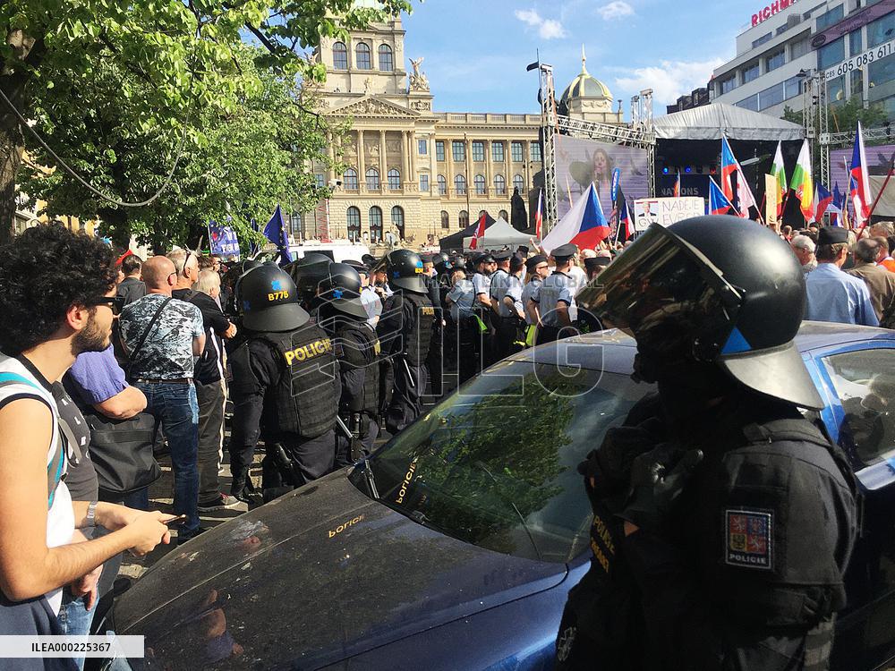 protest against the rally against dictate of the European Union, organised by SPD