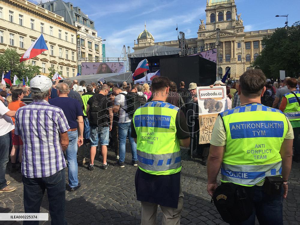 demonstration against dictate of European Union, staged by SPD