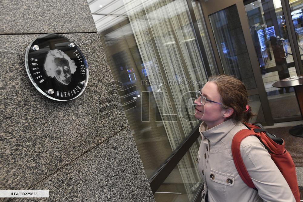 Plaque remembering Doreen Warriner, Prague