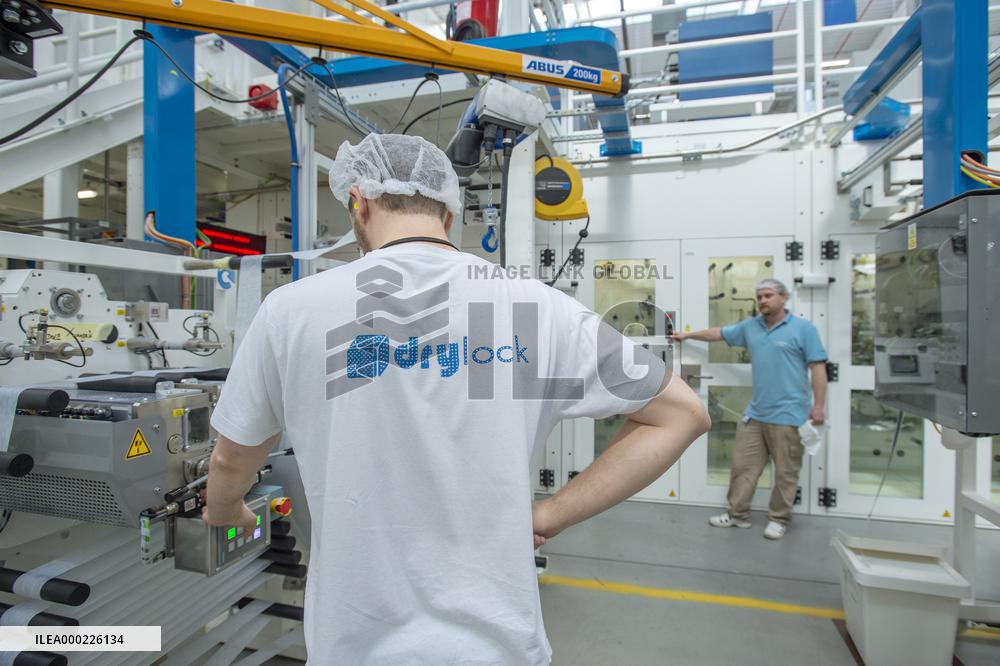 nappy producer Drylock Technologies, production hall