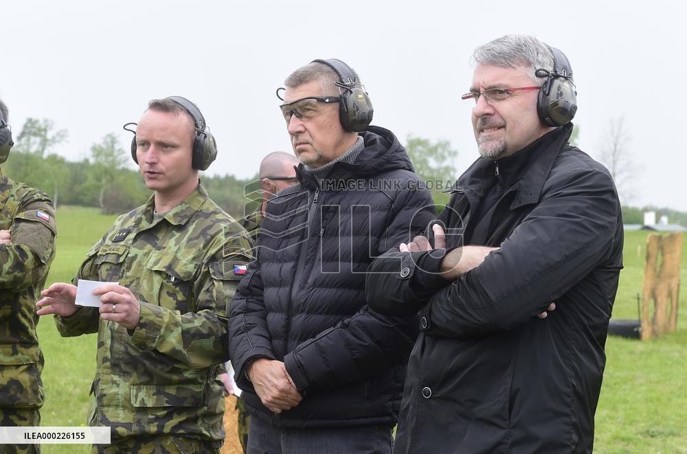 Andrej Babis, Lubomir Metnar, Tomas Skacel, presentation of the 601st special force group, Hamry training base