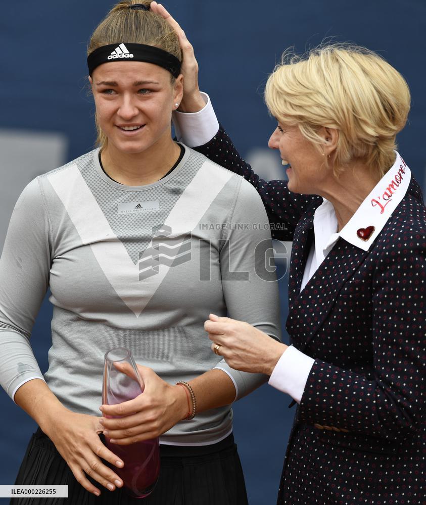 Karolina Muchova, Petra Cernoskova