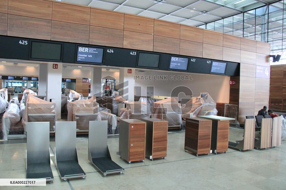 Berlin Brandenburg Airport, Flughafen Berlin Brandenburg Willy Brandt, terminal