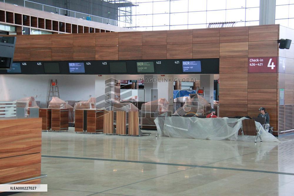 Berlin Brandenburg Airport, Flughafen Berlin Brandenburg Willy Brandt, terminal