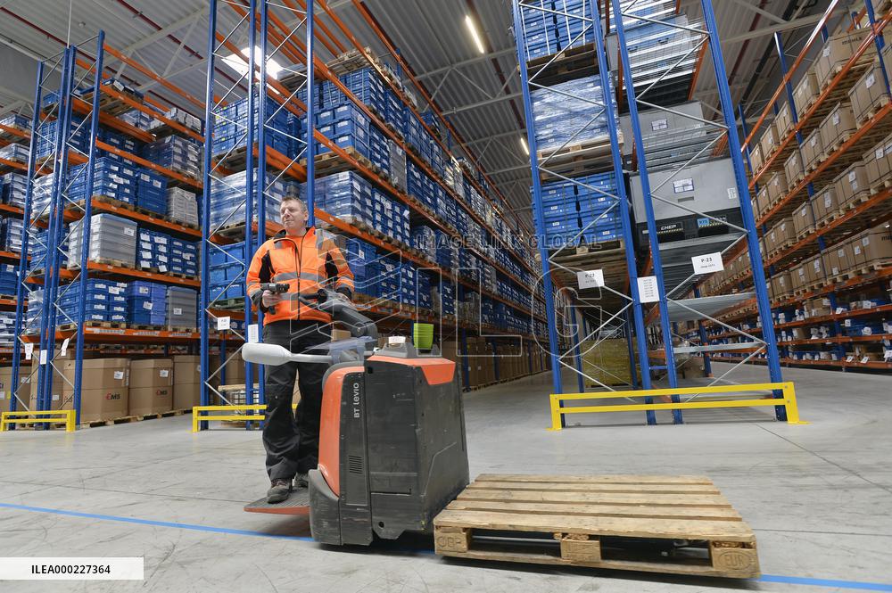 Swiss logistic company Panalpina opens its second industrial building, ceremonial opening