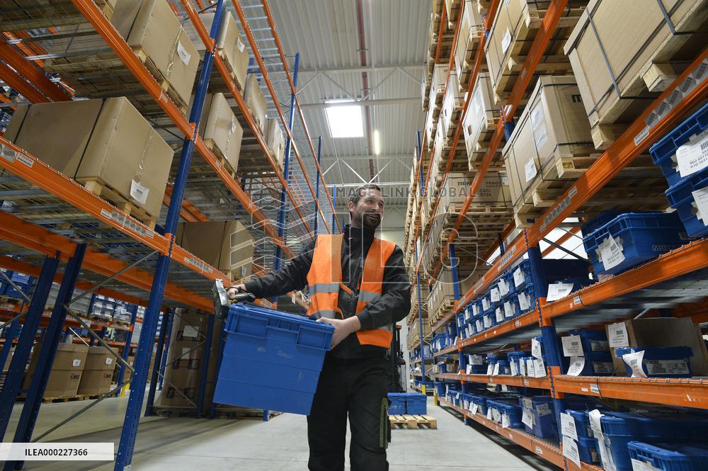 Swiss logistic company Panalpina opens its second industrial building, ceremonial opening