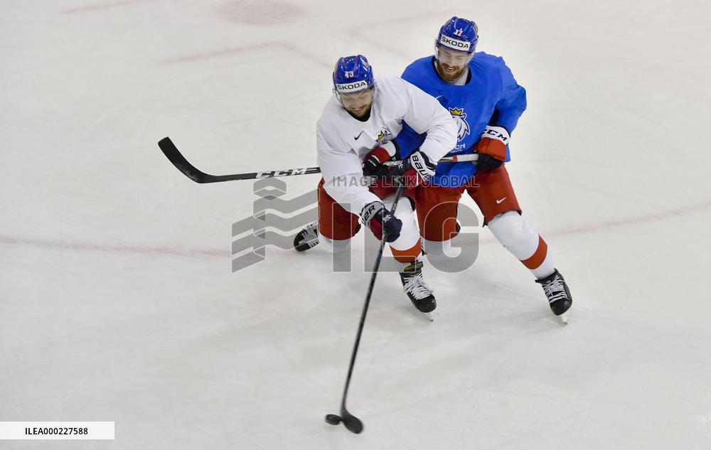 JAN KOVAR, FILIP HRONEK