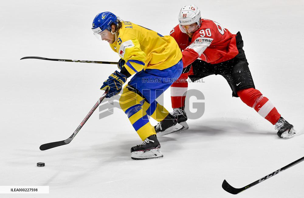 ADRIAN KEMPE, ROMAN JOSI