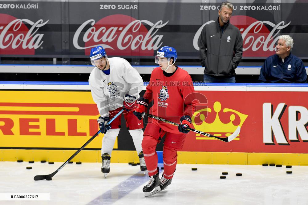 Jan Kovar, Filip Chytil, Petr Nedved, Milos Riha