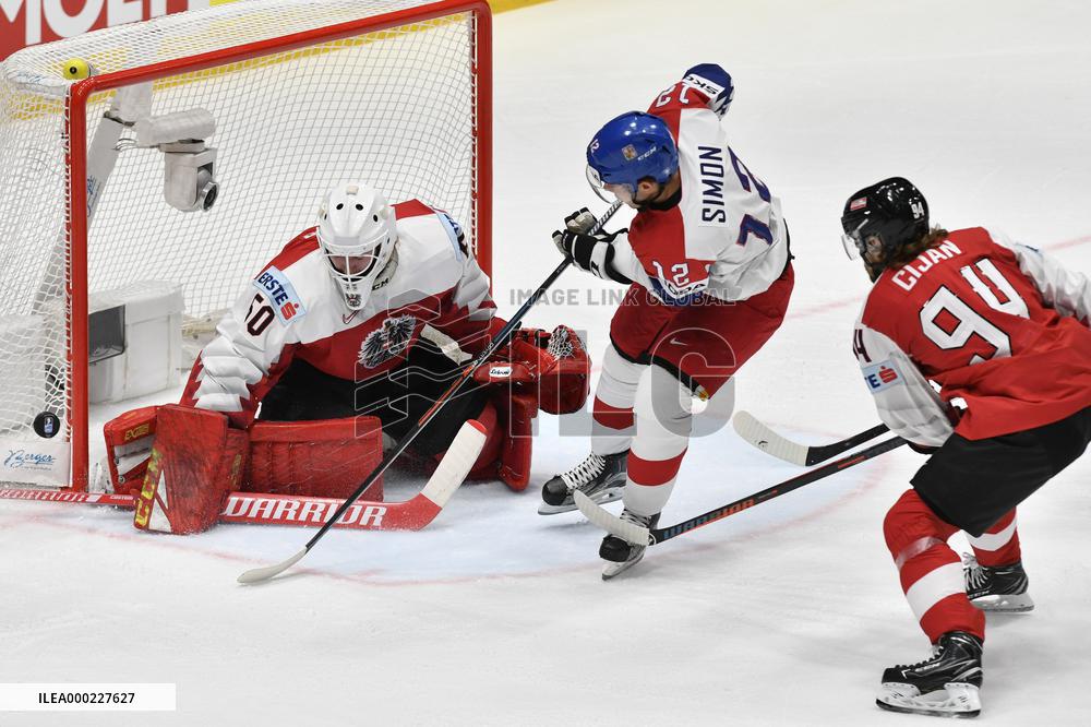 Lukas Herzog, Dominik Simon, Alexander Cijan