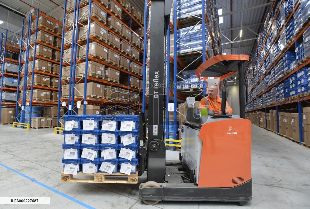 Swiss logistic company Panalpina opens its second industrial building, ceremonial opening