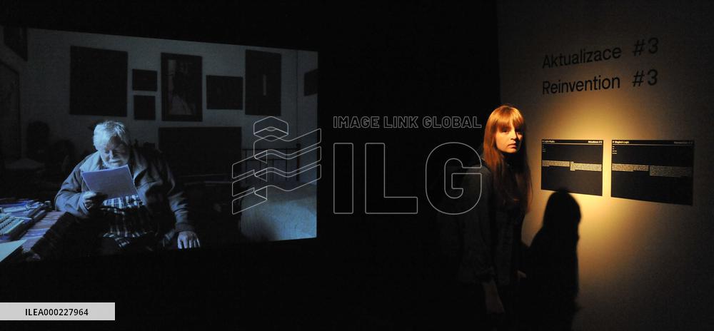 Laterna magika: (De)construction and (Re)invention exhibition