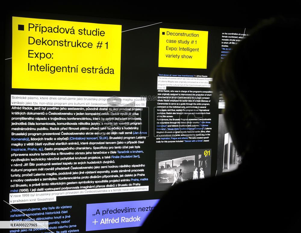 Laterna magika: (De)construction and (Re)invention exhibition