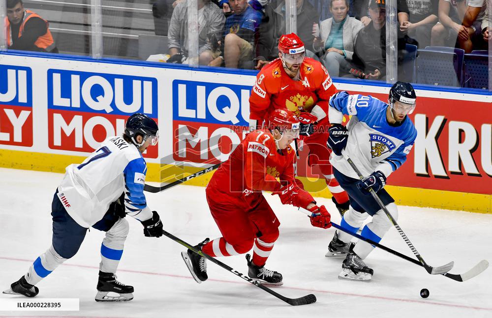 OLIWER KASKI, KIRILL KAPRIZOV, ALEXANDER OVECHKIN, PETTERI LINDBOHM