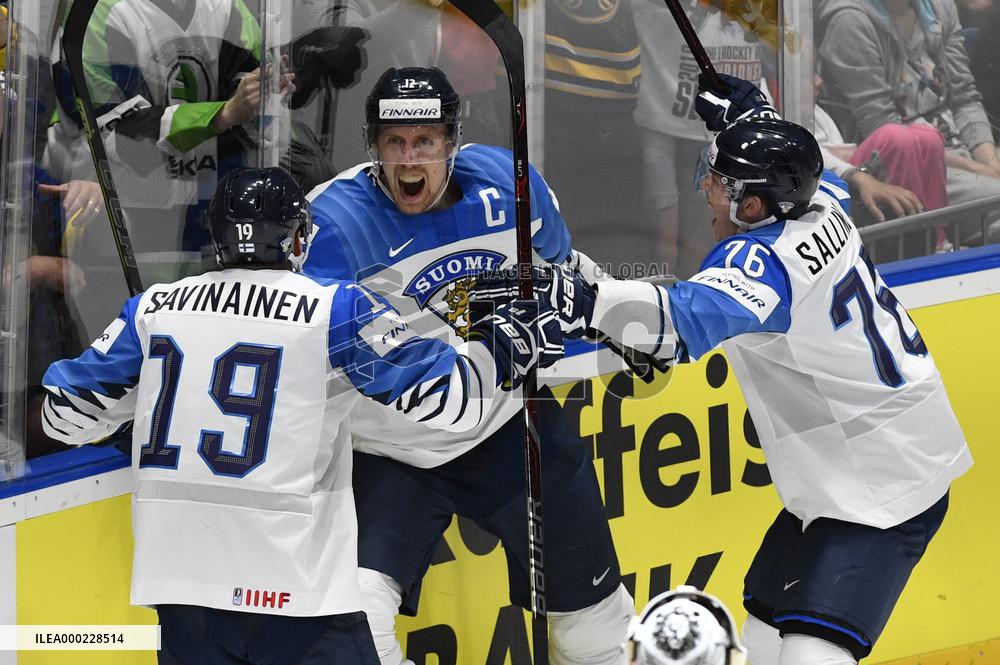 VELI-MATTI SAVINAINEN, MARKO ANTTILA, JERE SALLINEN