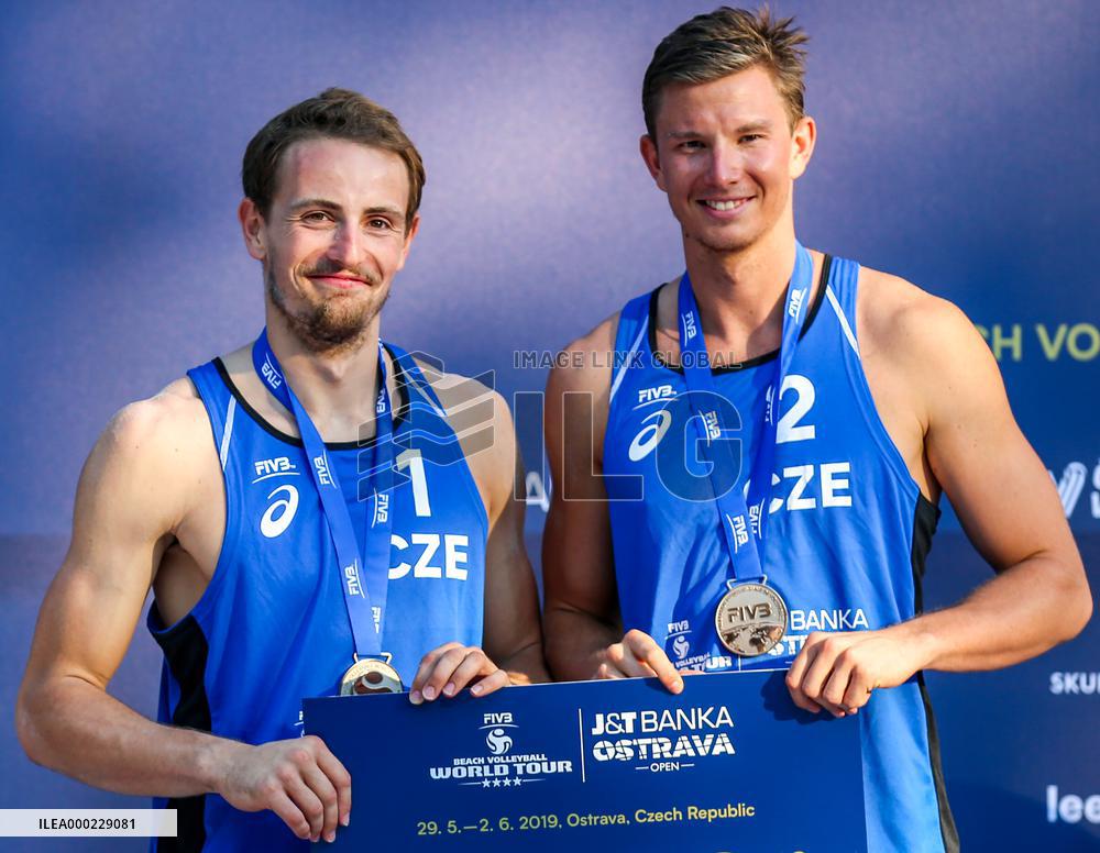 Ondrej Perusic, David Schweiner