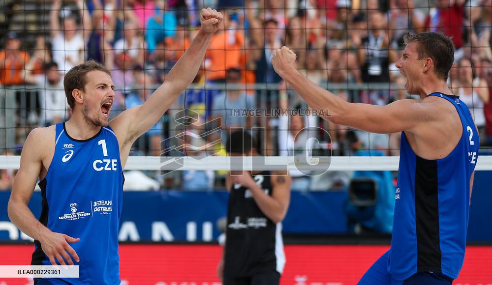 David Schweiner, Ondrej Perusic