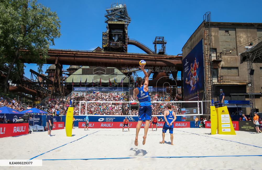 Ondrej Perusic, David Schweiner, Michal Bryl, Grzegorz Fijalka