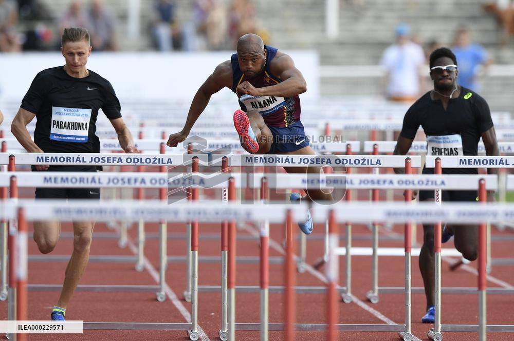 Vitali Parachonka, Antonio Alkana, Benjamin Sedecias