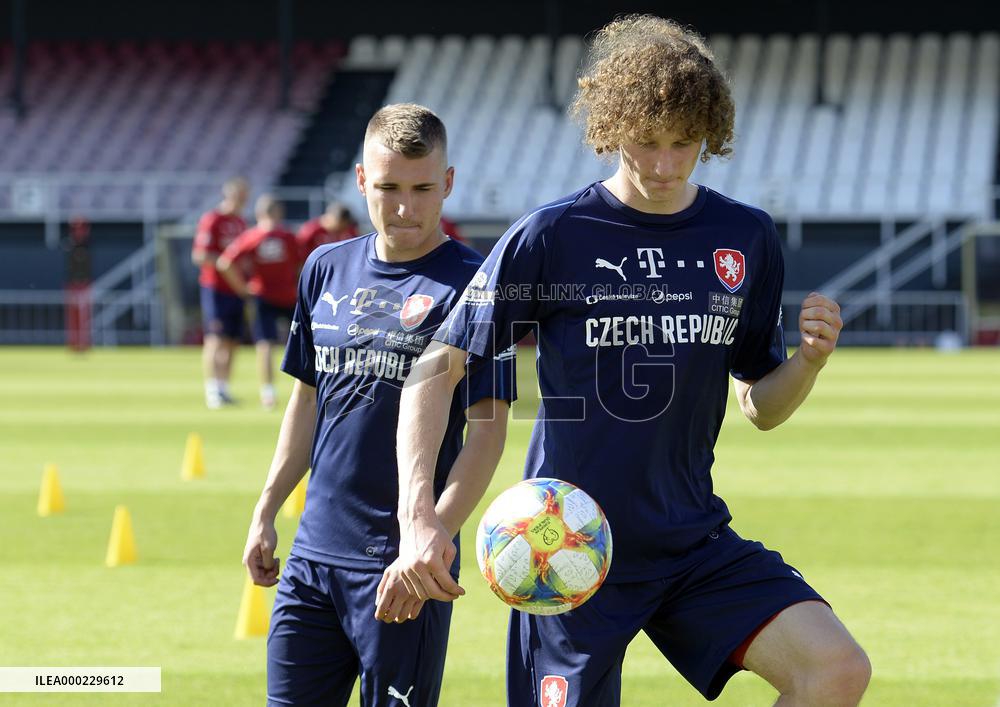 Michal Sadilek, Alex Kral