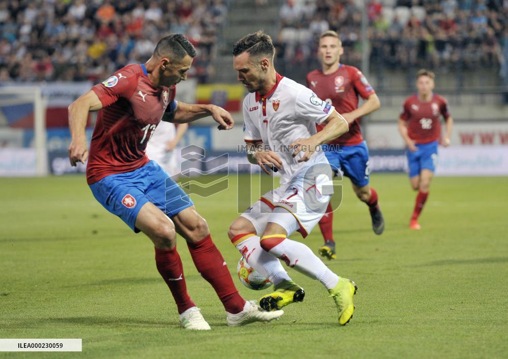 David Pavelka, Marko Vesovic
