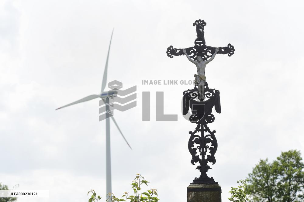 wind turbine, wind energy converter