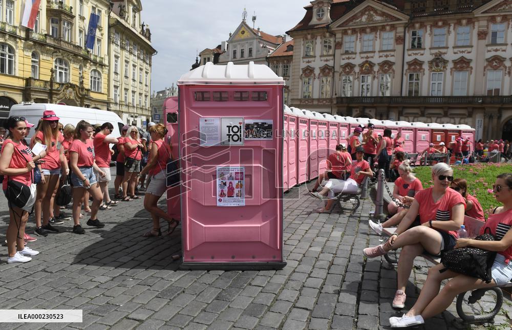 19th Avon march, people, dressed, pink colour