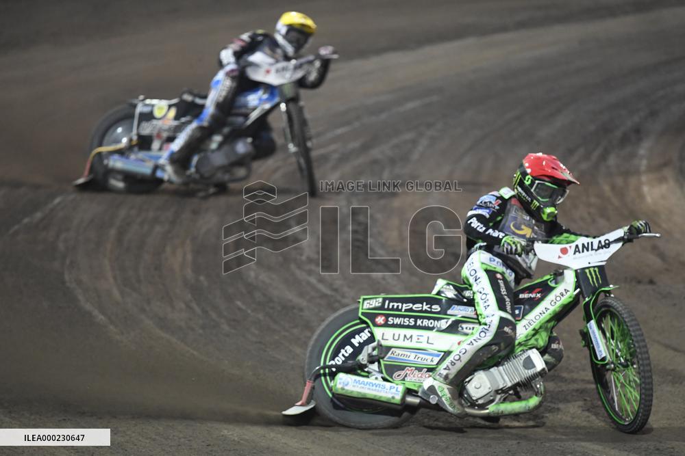 PATRYK DUDEK, JASON DOYLE