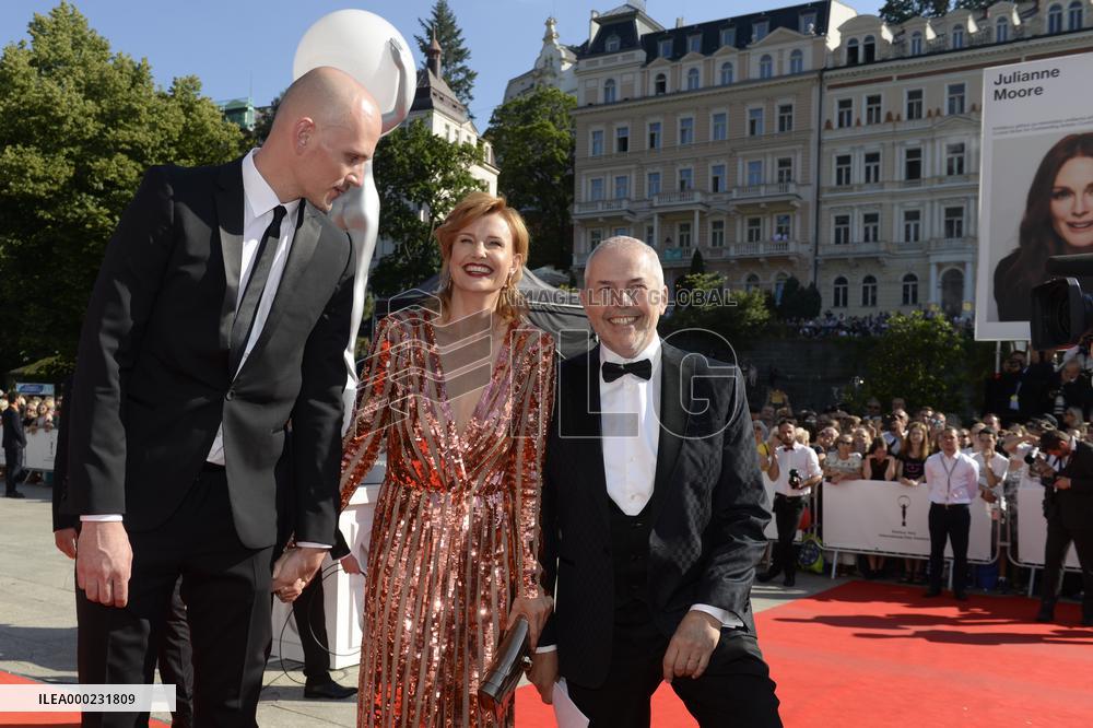 Jitka Schneiderova, Marek Eben