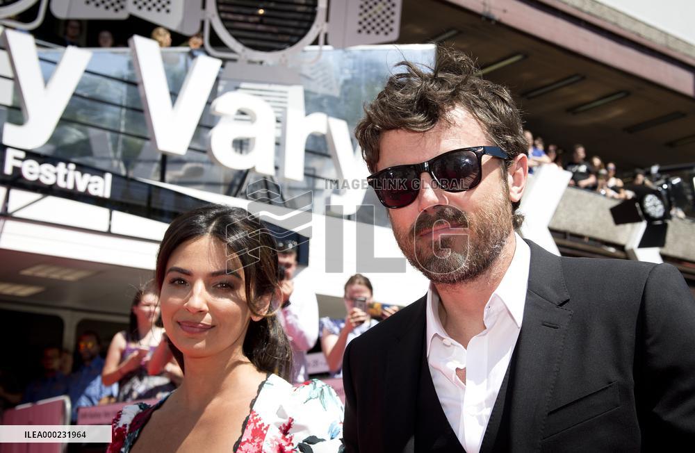Casey Affleck, Floriana Lima